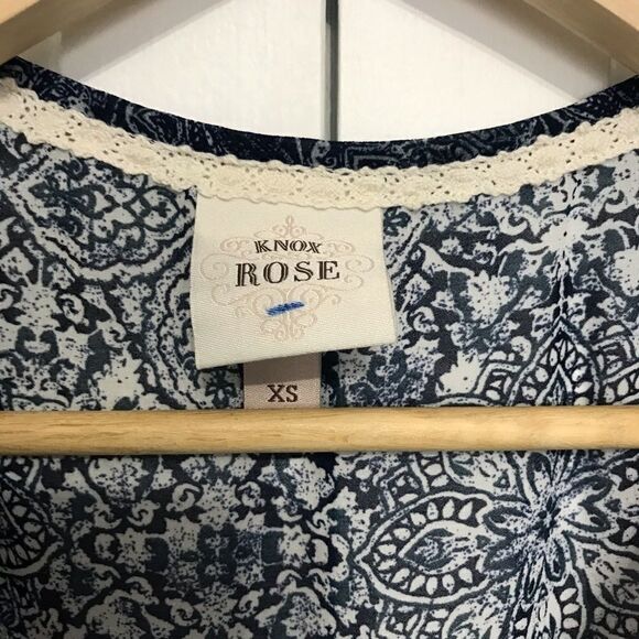 Knox Rose Sleeveless Gauzy Boho Blouse - XS - Picture 2 of 7